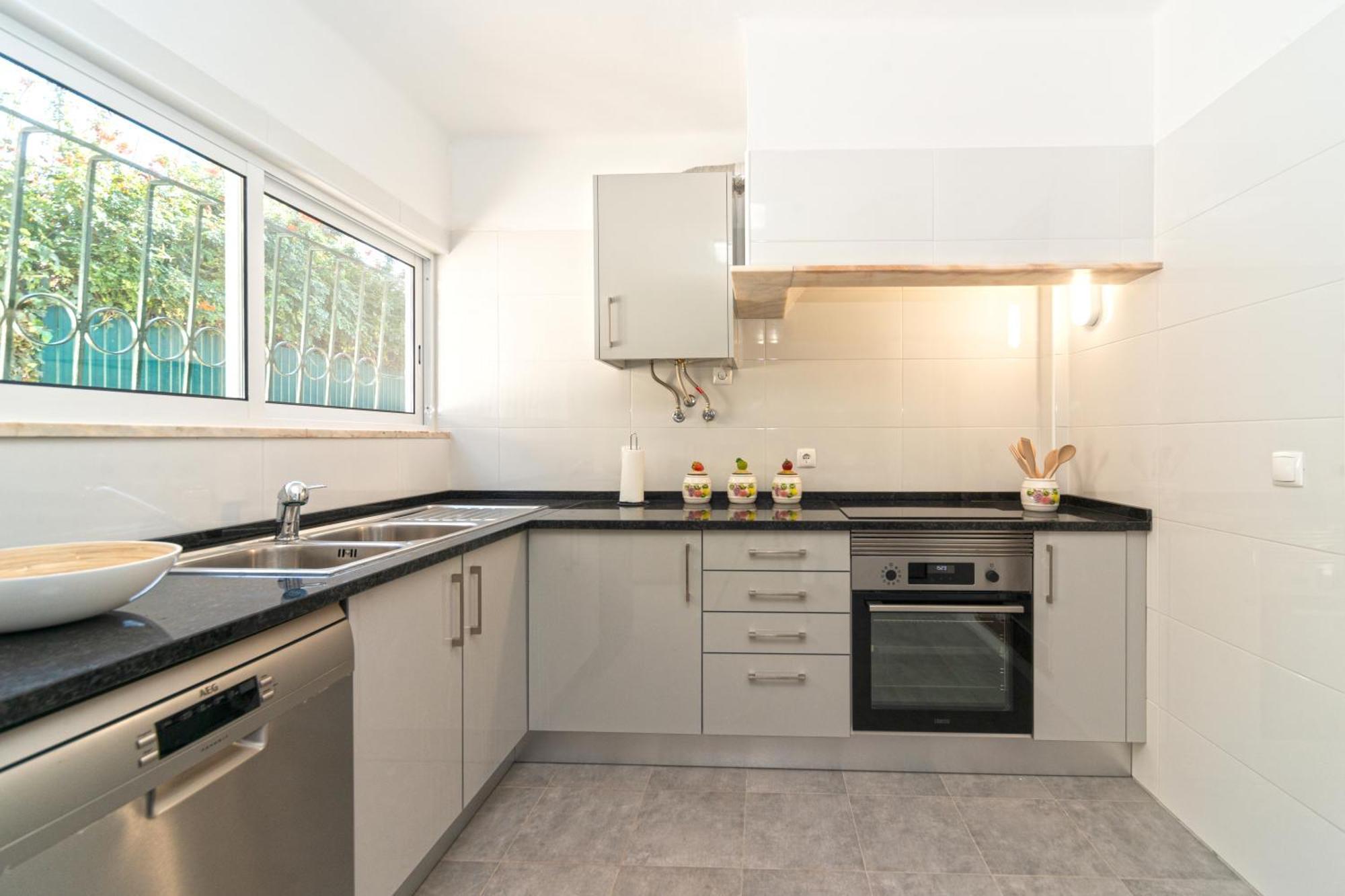 4-Bedroom House In Cascais, Near Guincho Beach Ngoại thất bức ảnh